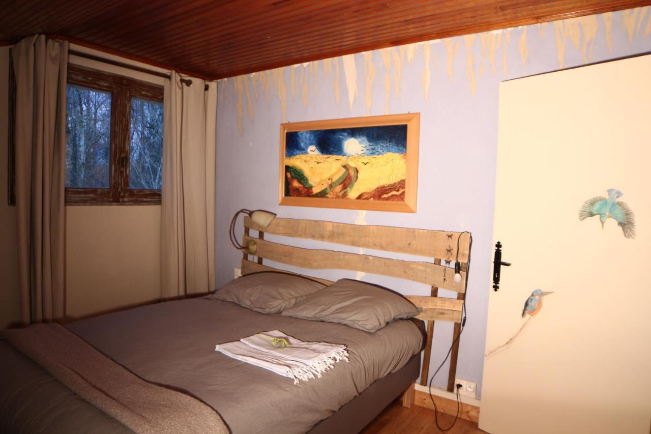 Mazieres  Le Moulin Scalagrand Bed & Breakfast エクステリア 写真