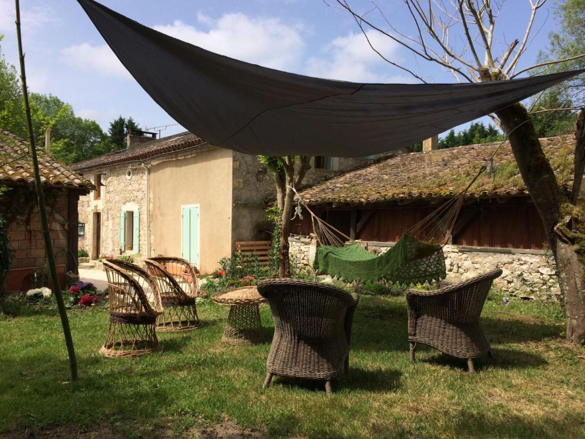 Mazieres  Le Moulin Scalagrand Bed & Breakfast エクステリア 写真